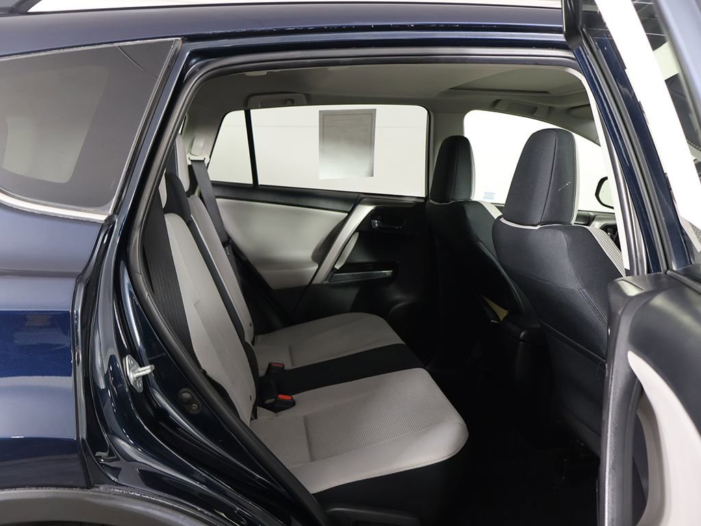 Used 2017 Toyota RAV4 XLE FWD image 30