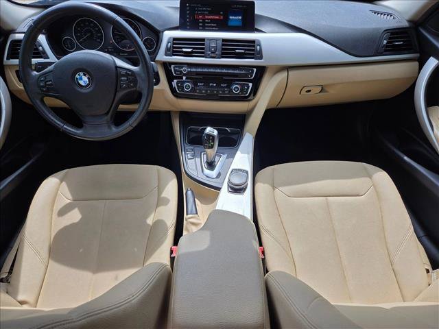 Used 2018 BMW 320i Sedan RWD image 18