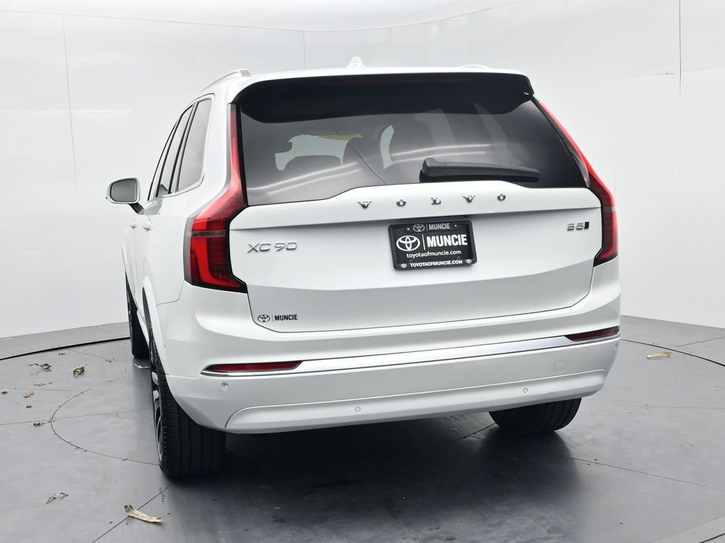 Used 2025 Volvo XC90 B5 Plus image 6