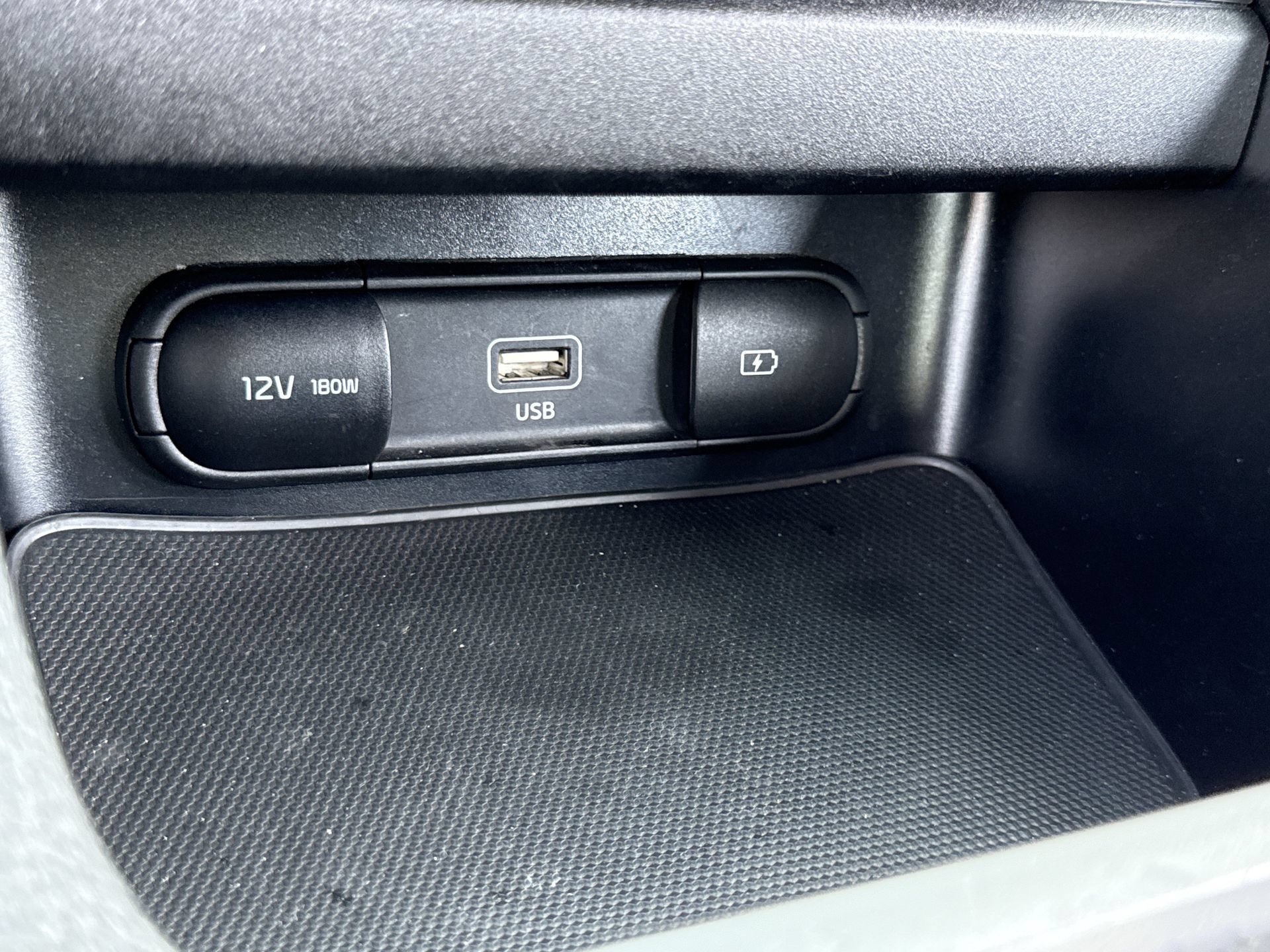 Used 2024 Kia Forte LXS FWD image 8