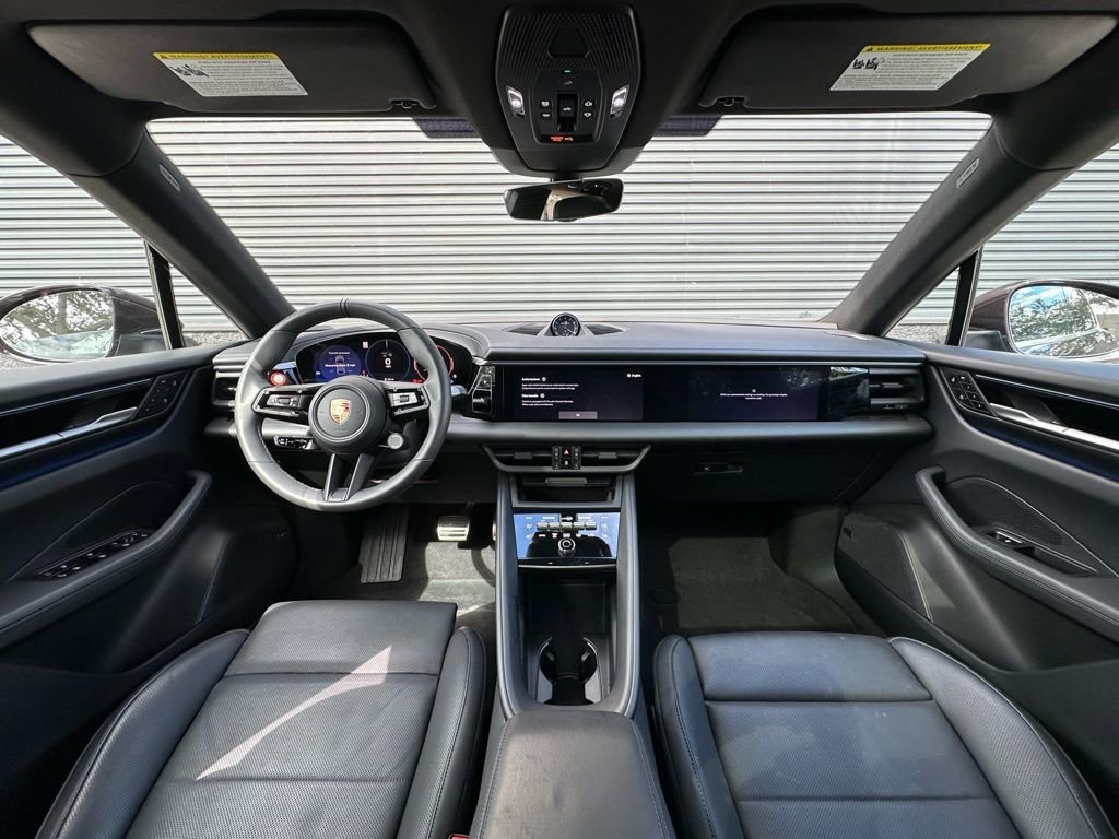Certified 2025 Porsche Macan 4 Electric image 6