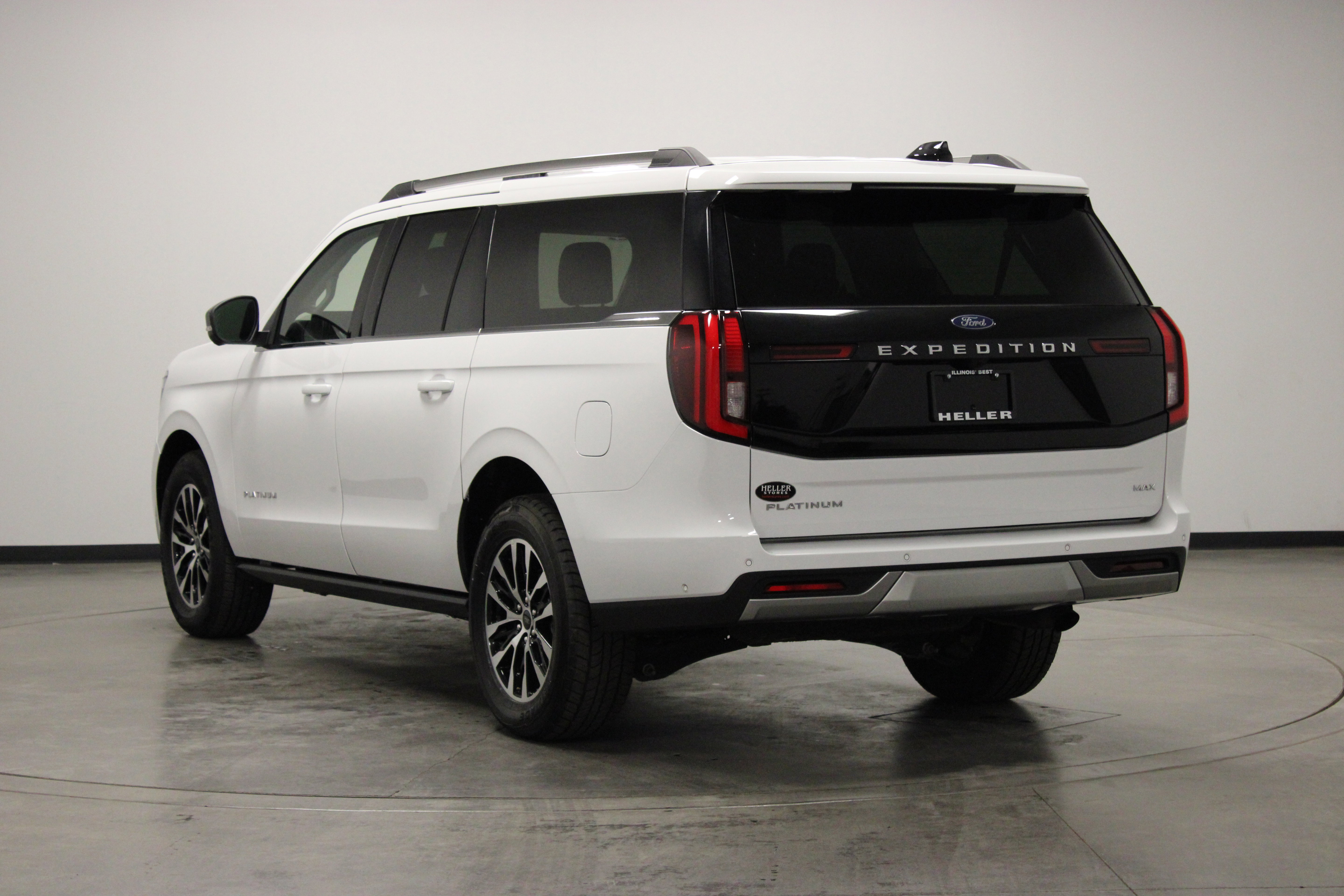 Used 2025 Ford Expedition Max Platinum AWD/4WD image 6