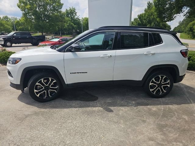 Used 2024 Jeep Compass Limited AWD/4WD image 22