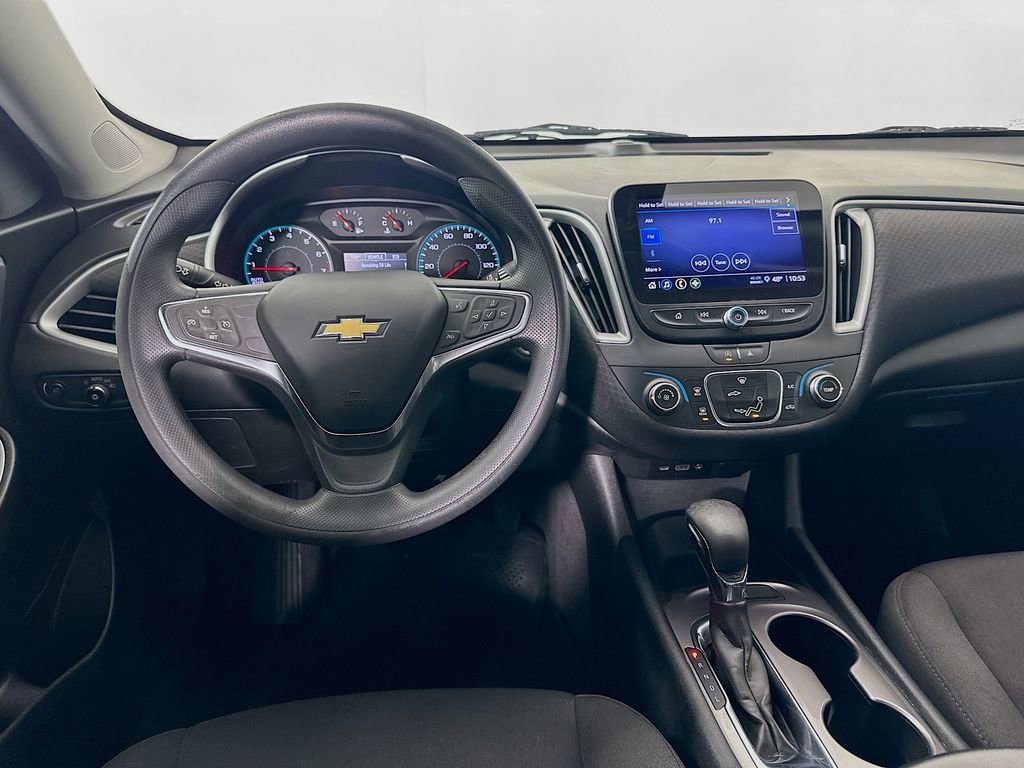 Used 2021 Chevrolet Malibu LS image 21