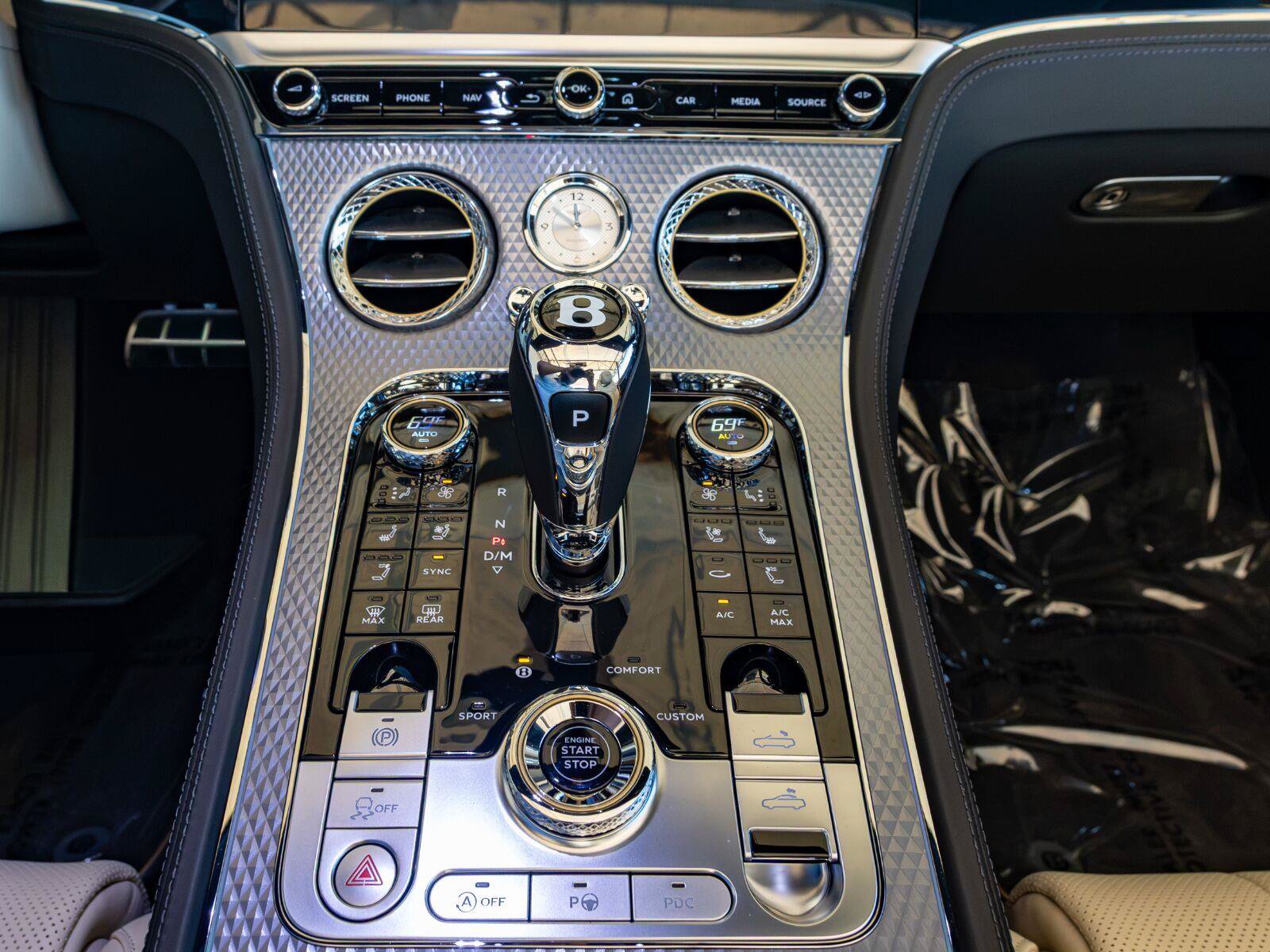 Used 2024 Bentley Continental GT Mulliner AWD/4WD image 37