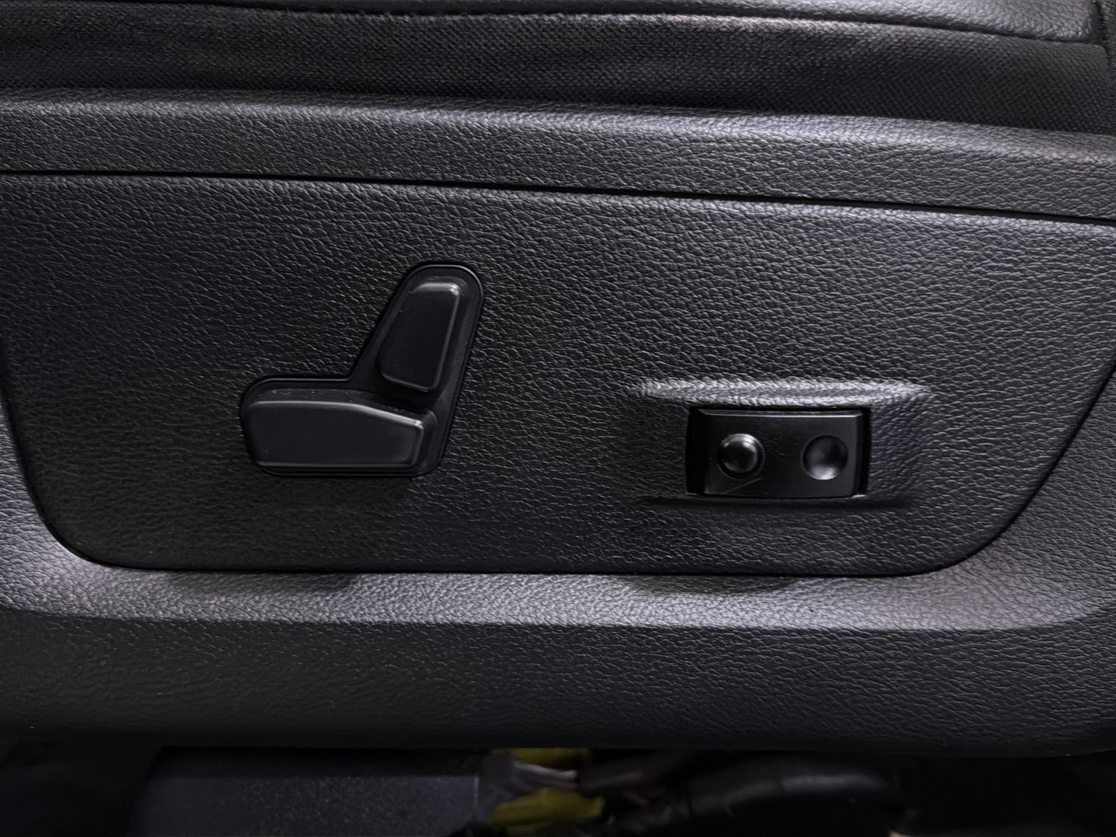 Used 2016 RAM 1500 Sport w/ Convenience Group AWD/4WD image 22