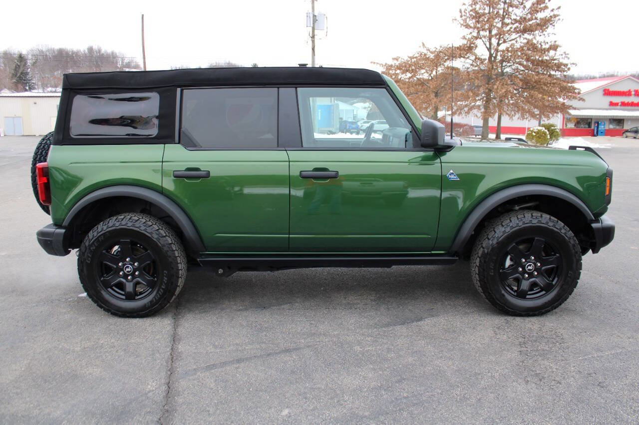 Used 2024 Ford Bronco Black Diamond image 6