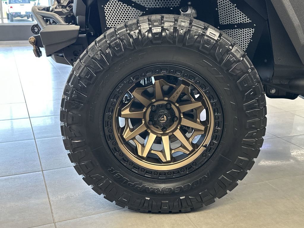 Used 2024 Jeep Gladiator Rubicon w/ Technology Group image 11