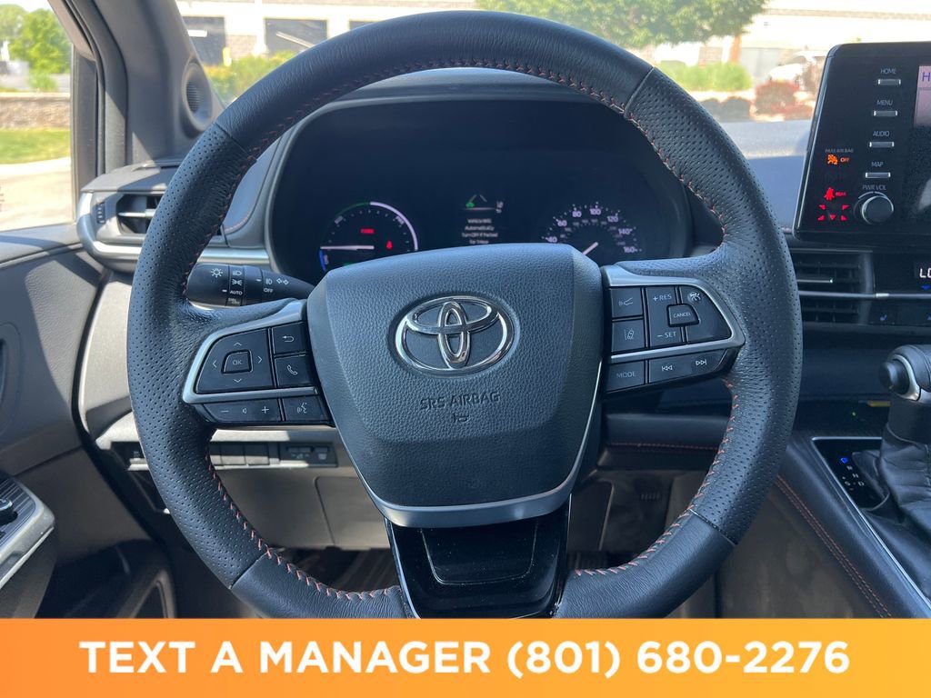 Used 2021 Toyota Sienna XSE w/ XSE Plus Package FWD image 18