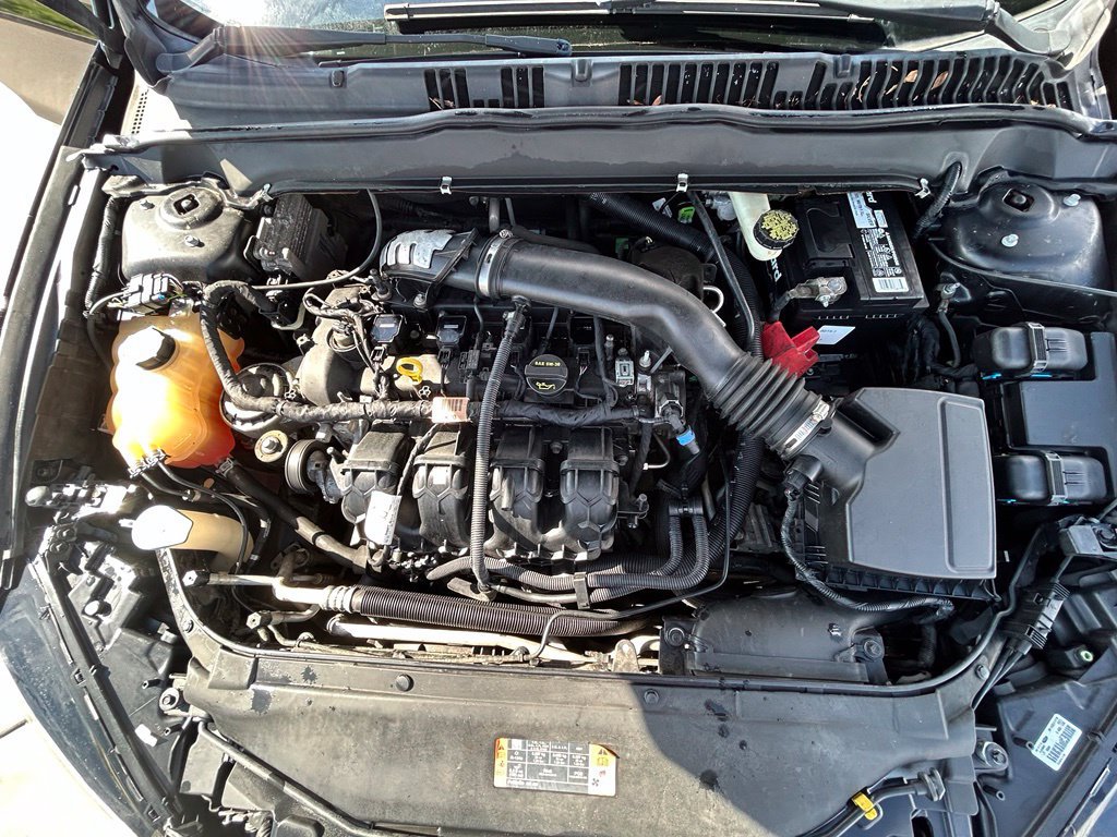 Used 2015 Ford Fusion SE w/ Equipment Group 201A FWD image 32