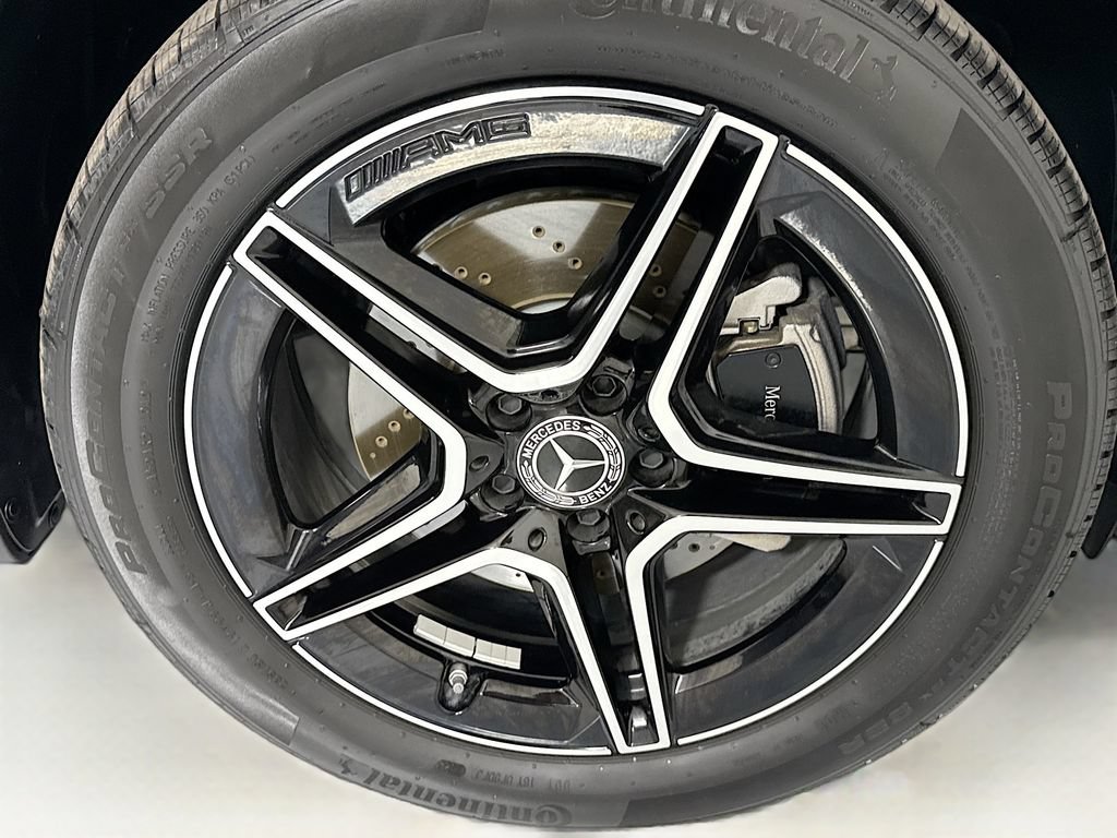 Certified 2025 Mercedes-Benz GLB 250 image 32