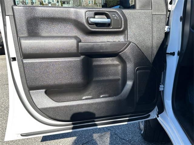 Used 2024 Chevrolet Silverado 2500 Custom w/ Custom Convenience Package image 10