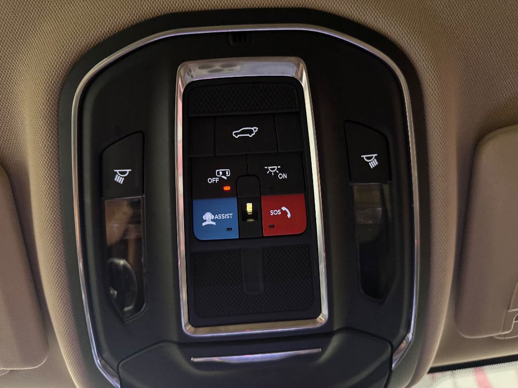 Used 2021 Jeep Grand Cherokee L Limited image 17