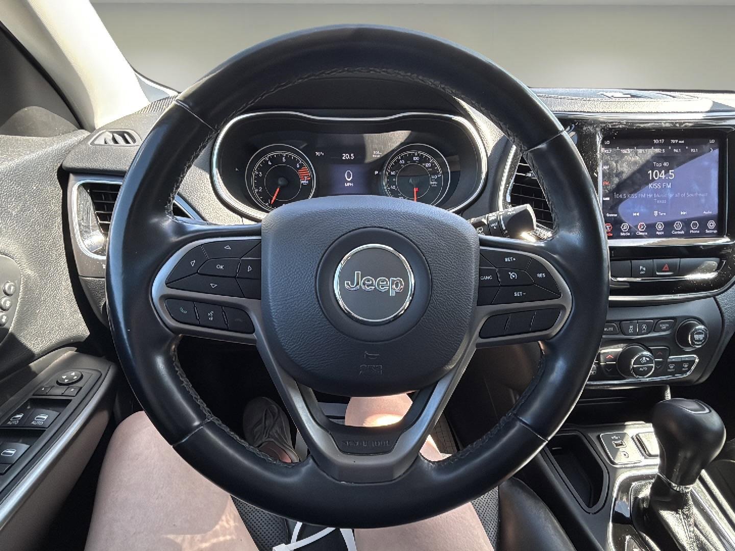 Used 2020 Jeep Cherokee Limited image 8