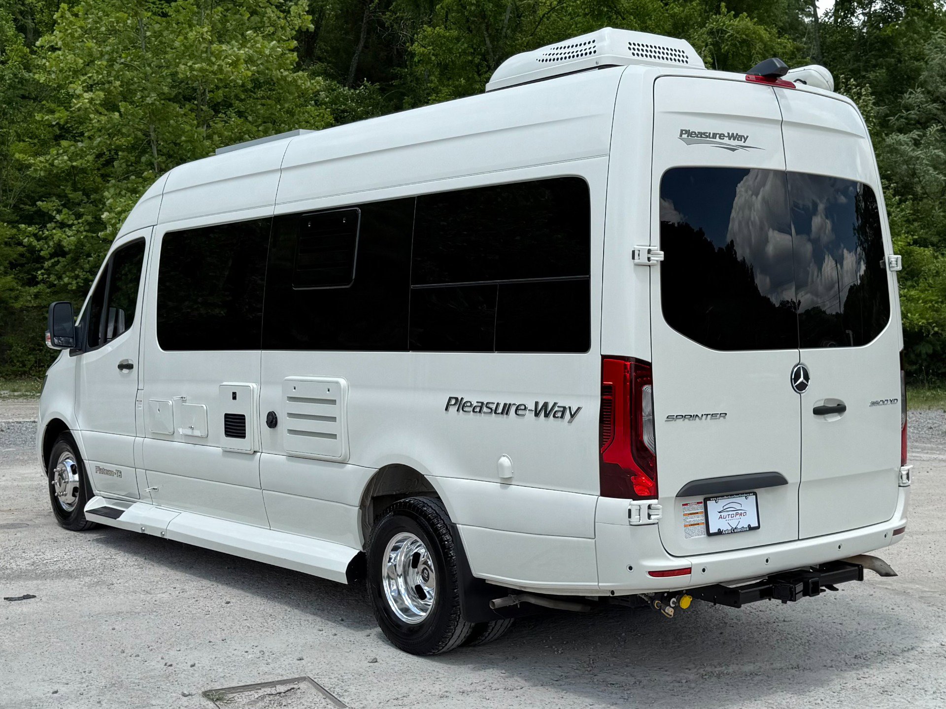 Used 2022 Mercedes-Benz Sprinter 3500 image 4