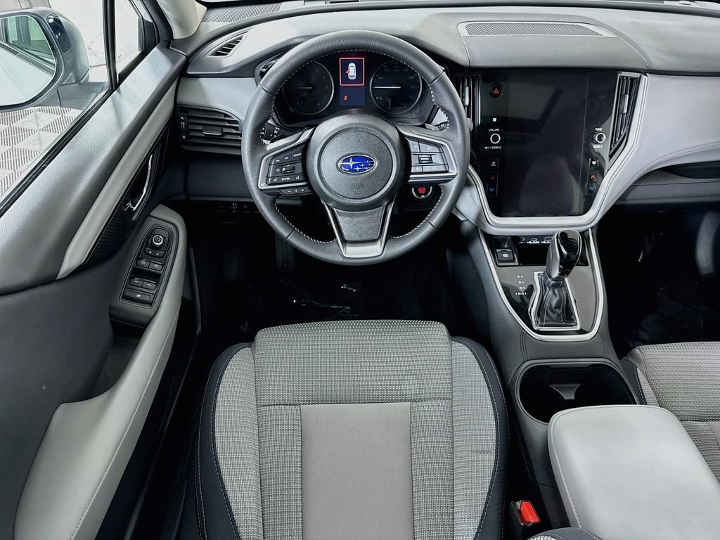 Used 2025 Subaru Outback Premium AWD/4WD image 4