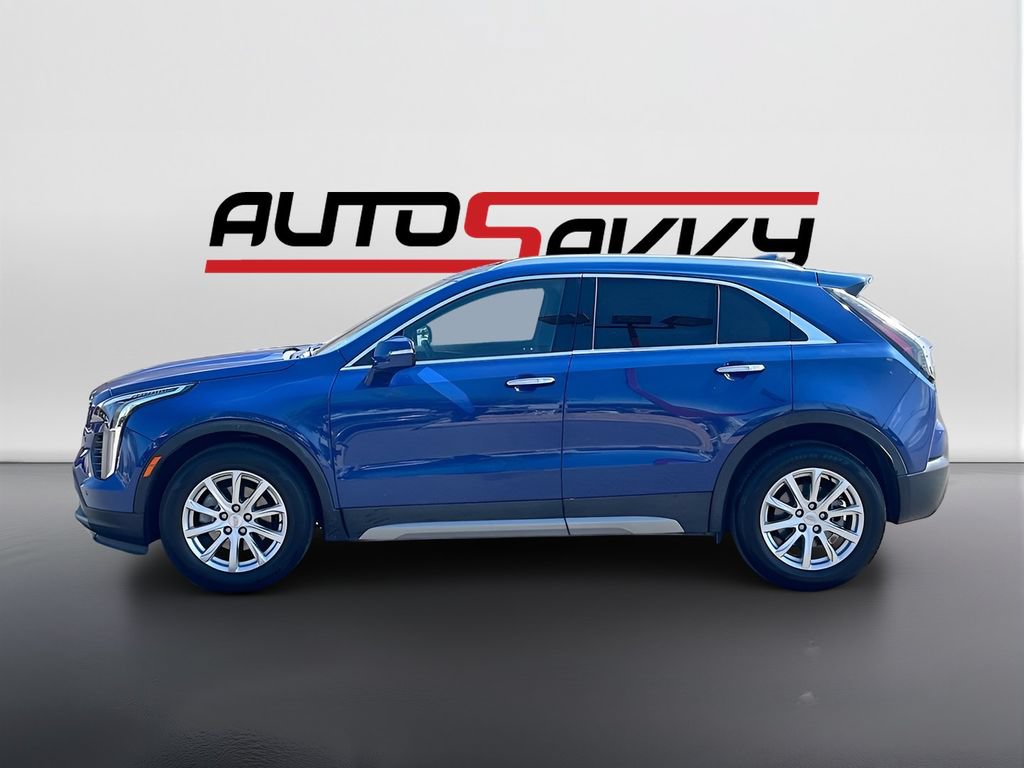 Used 2022 Cadillac XT4 Premium Luxury w/ Safety Alert Package FWD image 4