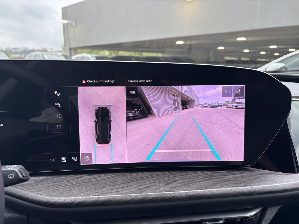 Used 2025 Audi Q5 Premium w/ Convenience Package image 24