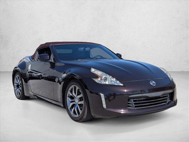 Used 2014 Nissan 370Z Touring w/ Navigation Package video 3