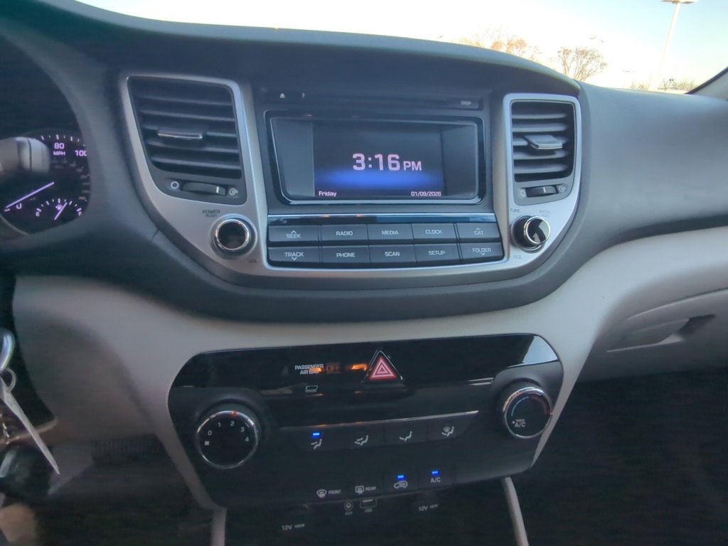 Used 2016 Hyundai Tucson SE w/ Option Group 02 image 18