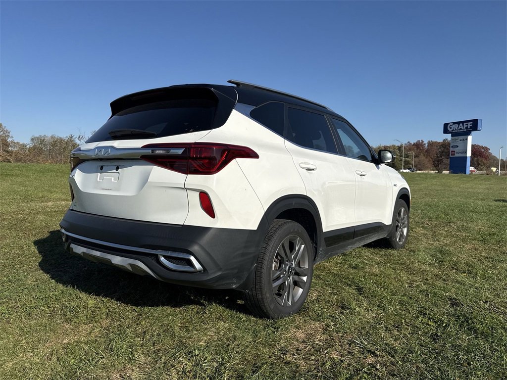 Used 2023 Kia Seltos S w/ Navigation Package image 8