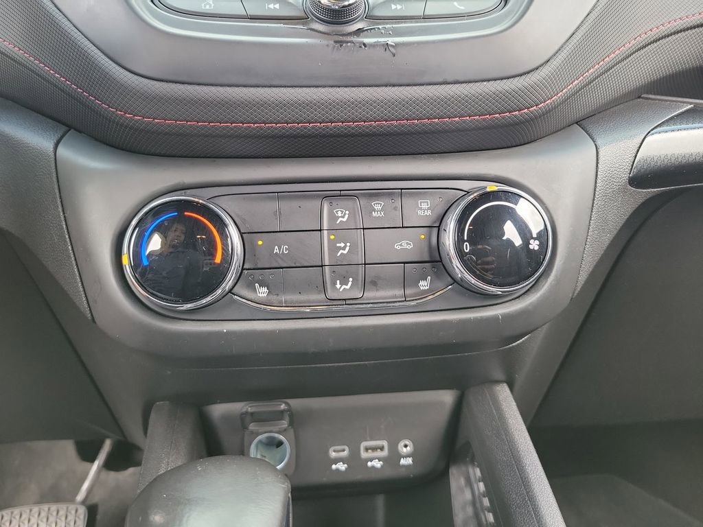 Used 2022 Chevrolet TrailBlazer RS FWD image 32