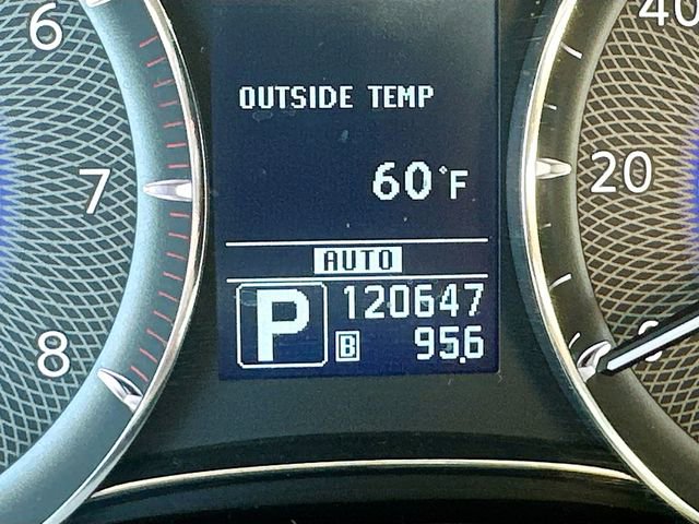 Used 2011 INFINITI QX56 4WD w/ Deluxe Touring Pkg image 13
