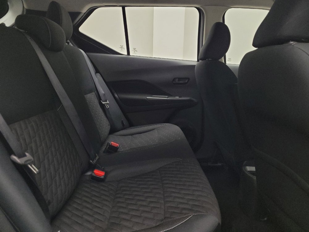 Used 2022 Nissan Kicks S FWD image 19
