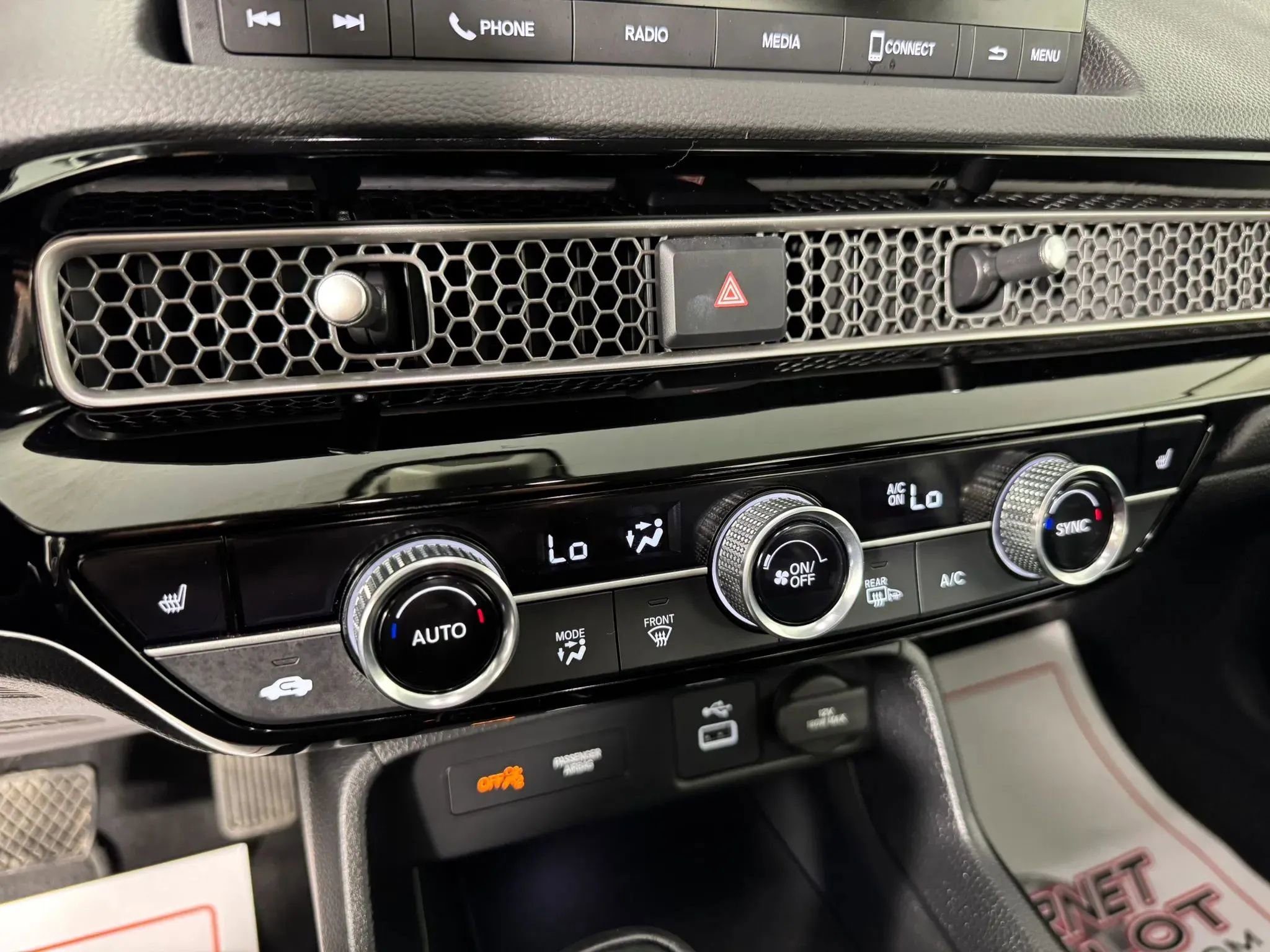 Used 2024 Honda Civic EX-L image 20