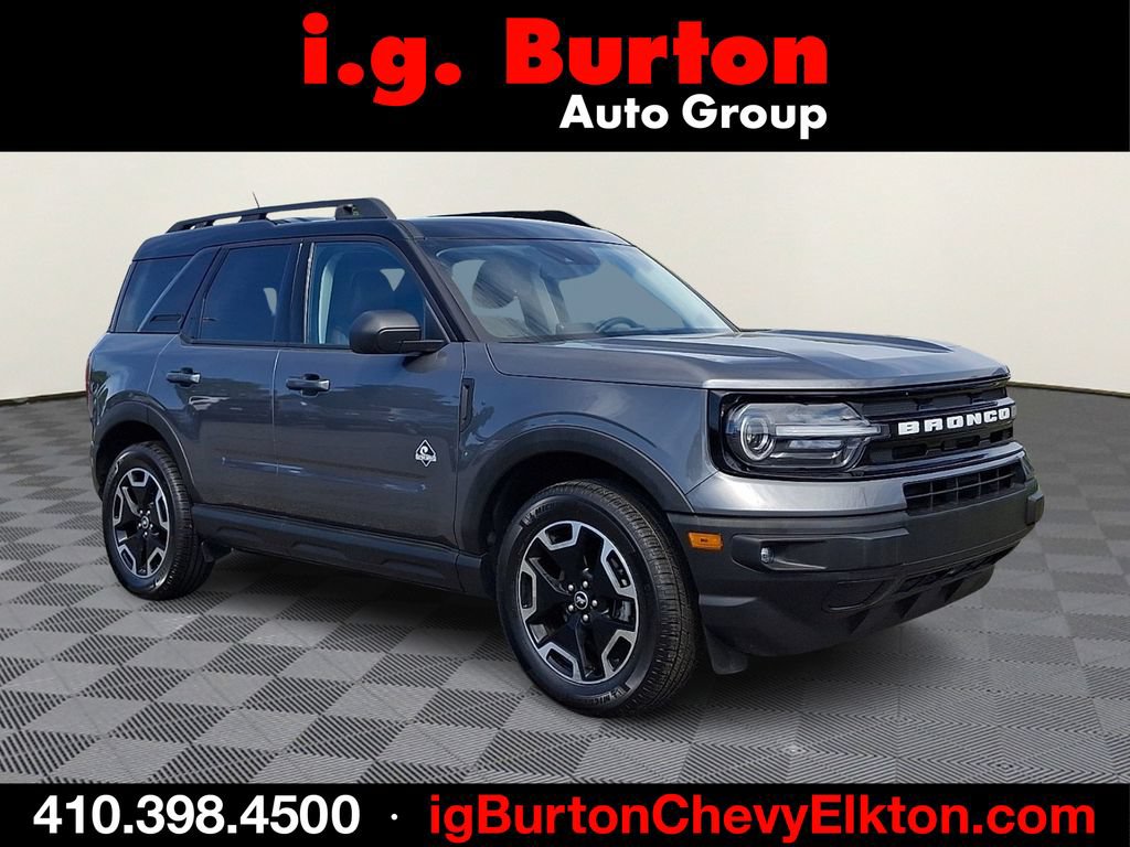 Used 2022 Ford Bronco Sport Outer Banks w/ Tech Package AWD/4WD image 1