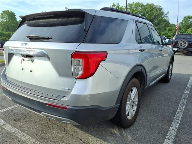 Used 2020 Ford Explorer XLT w/ Equipment Group 202A AWD/4WD image 8
