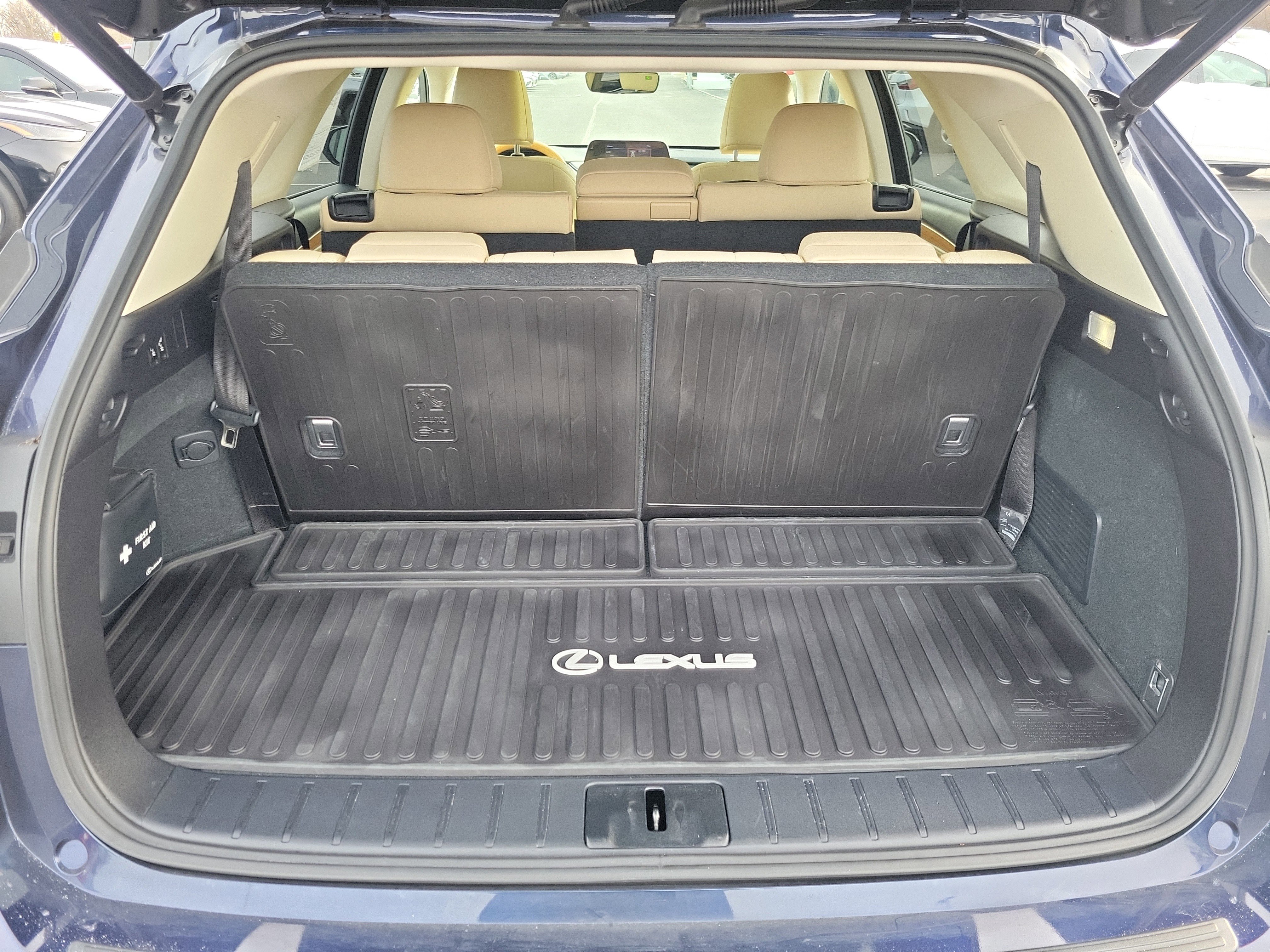 Used 2021 Lexus RX 350L 350L w/ Premium Package image 9