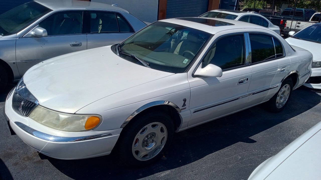 Used 2001 Lincoln Continental