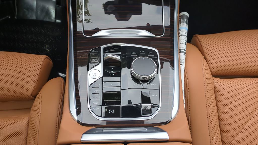 New 2026 BMW X5 xDrive50e image 25