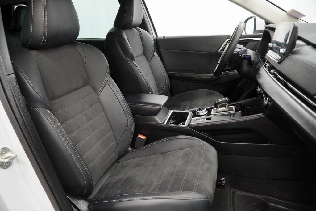 Used 2023 Mitsubishi Outlander SE image 50