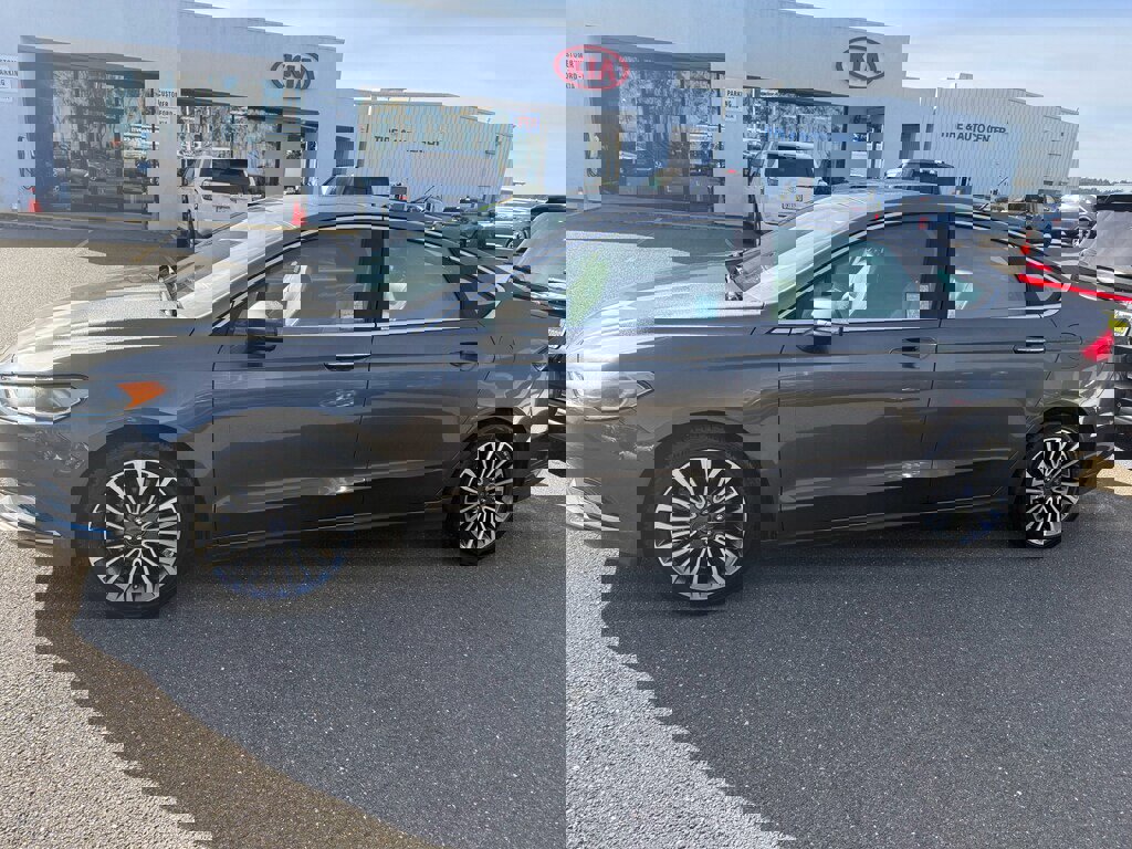 Used 2018 Ford Fusion Titanium image 8