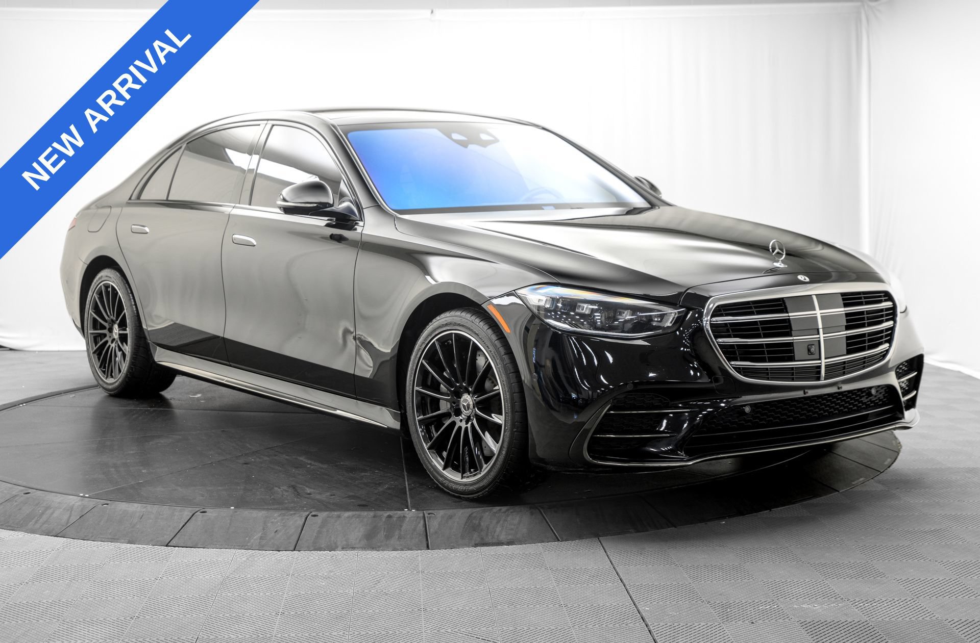 Used 2023 Mercedes-Benz S 500 4MATIC image 9