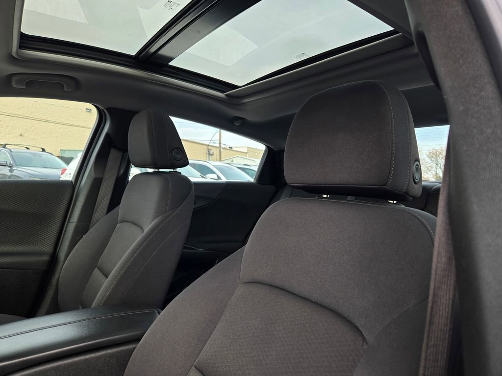 Used 2024 Chevrolet Malibu LT image 31