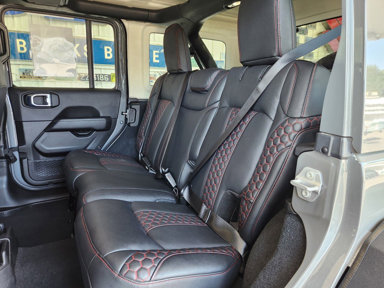 Used 2022 Jeep Wrangler Unlimited Sahara w/ Cold Weather Group image 6