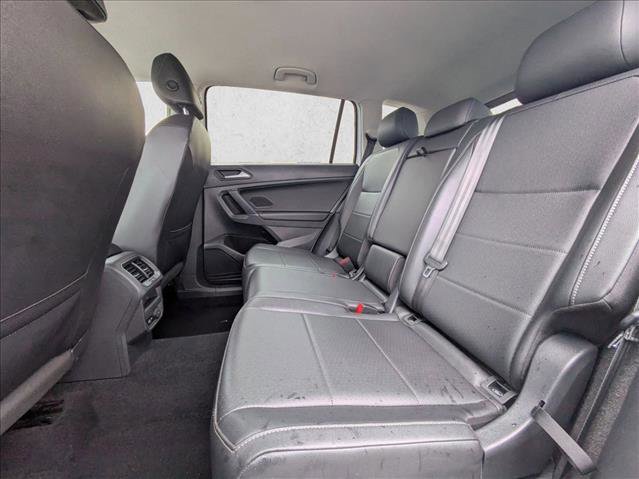 Used 2020 Volkswagen Tiguan SE image 19