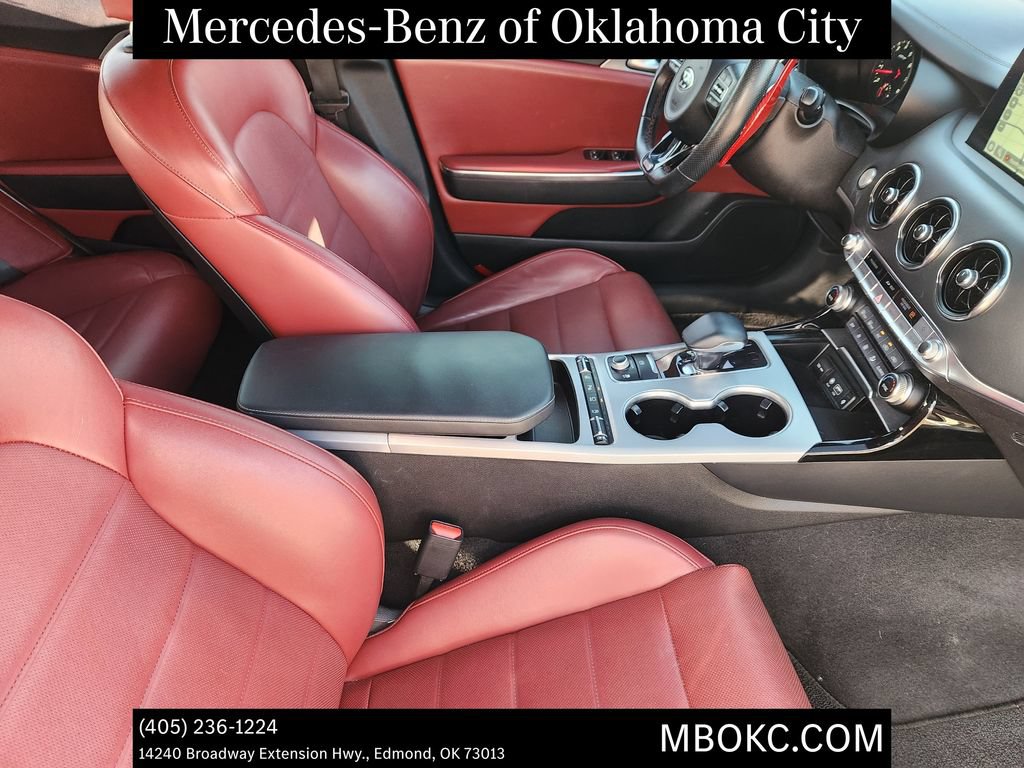 Used 2021 Kia Stinger GT2 AWD/4WD image 12