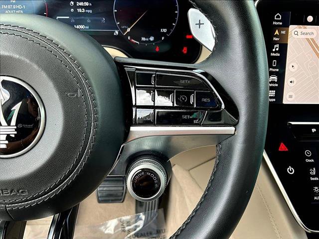 Used 2023 Maserati Grecale GT image 21