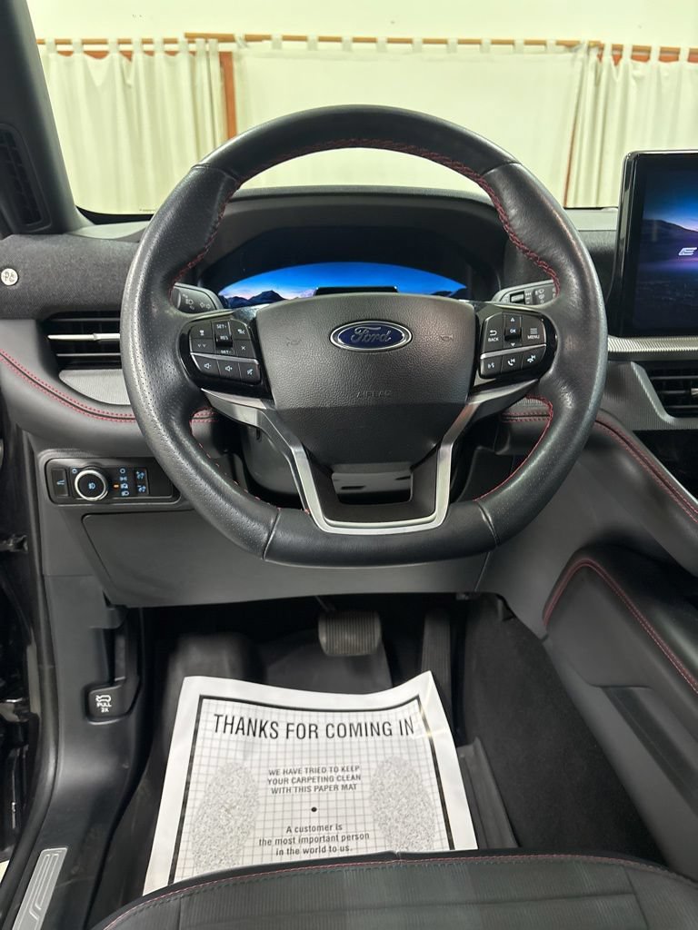 Used 2025 Ford Explorer ST-Line w/ Premium Package AWD/4WD image 10