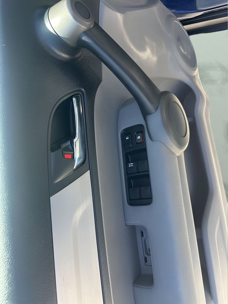Used 2010 Honda CR-V LX image 19