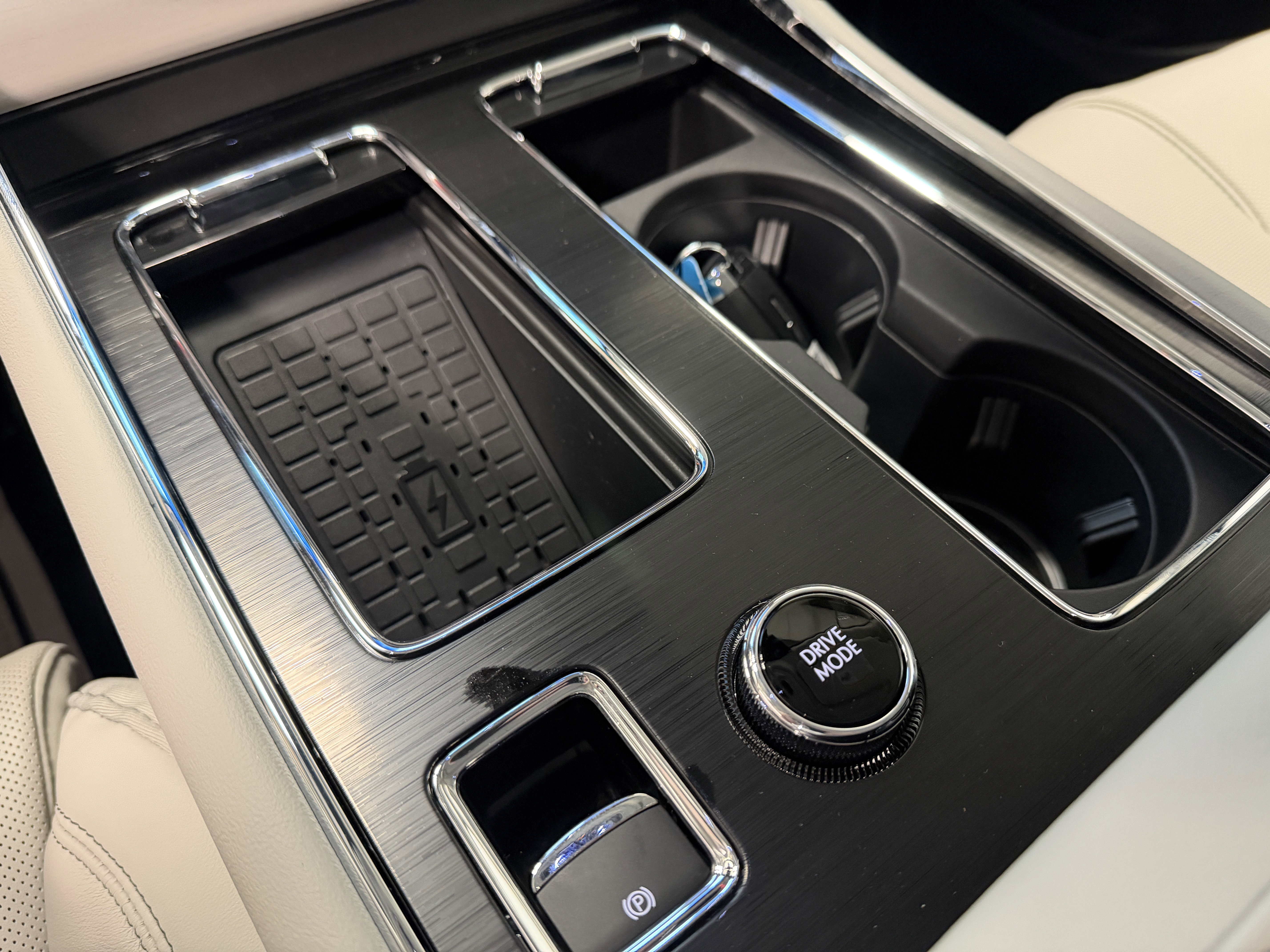 New 2026 Lincoln Aviator Reserve AWD/4WD image 12