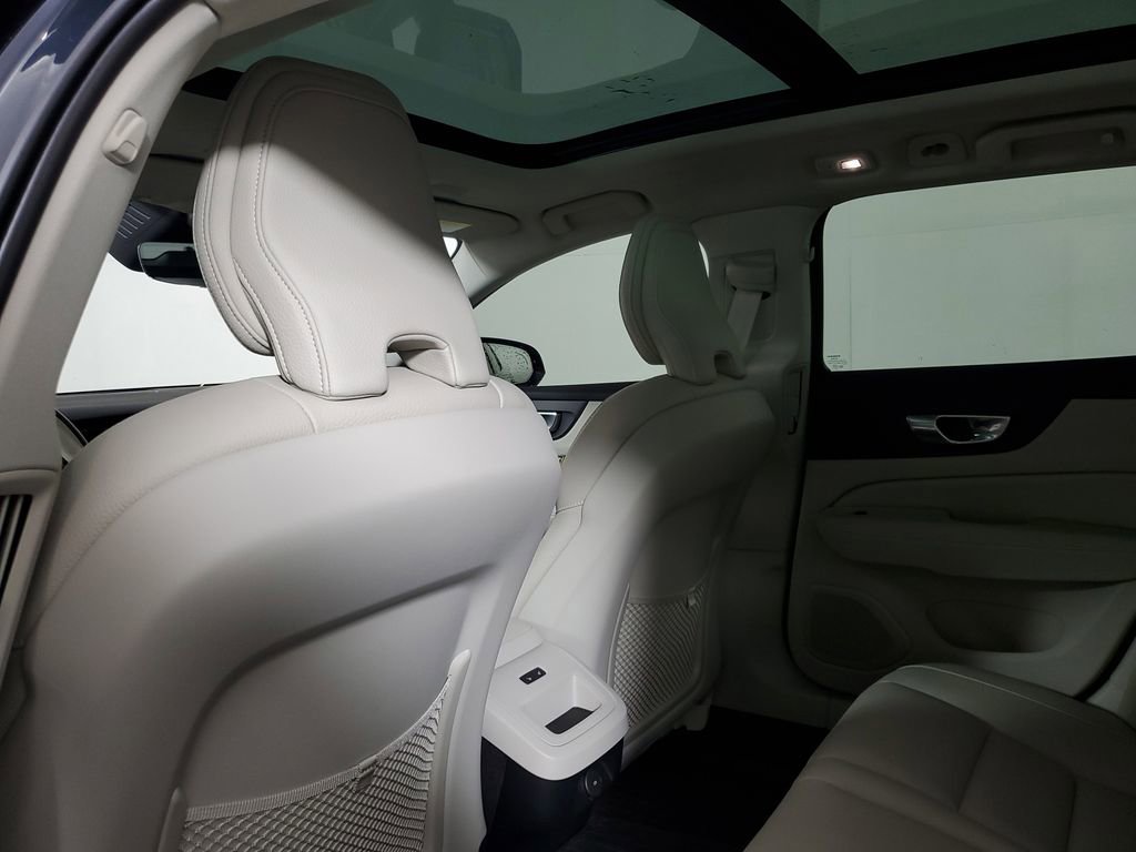 Certified 2026 Volvo V60 B5 Cross Country Plus w/ Protection Package Premier image 16