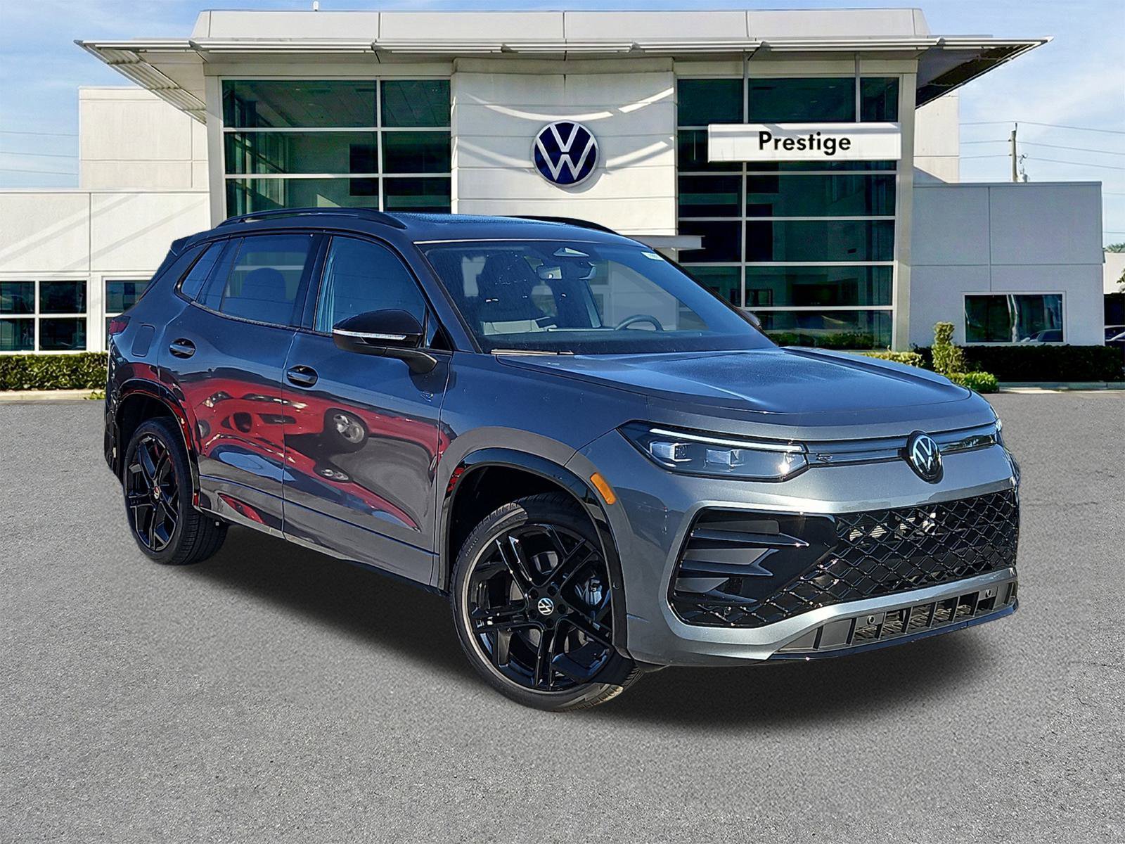 New 2026 Volkswagen Tiguan SE R-Line