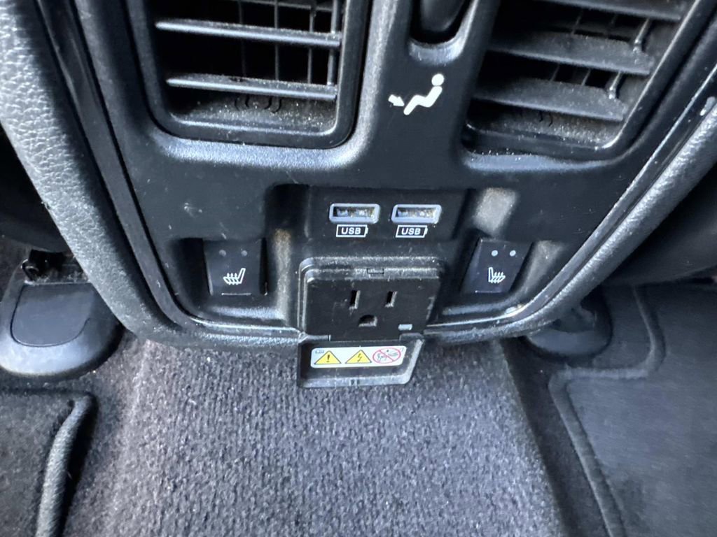 Used 2015 Jeep Grand Cherokee Limited w/ Luxury Group II image 12