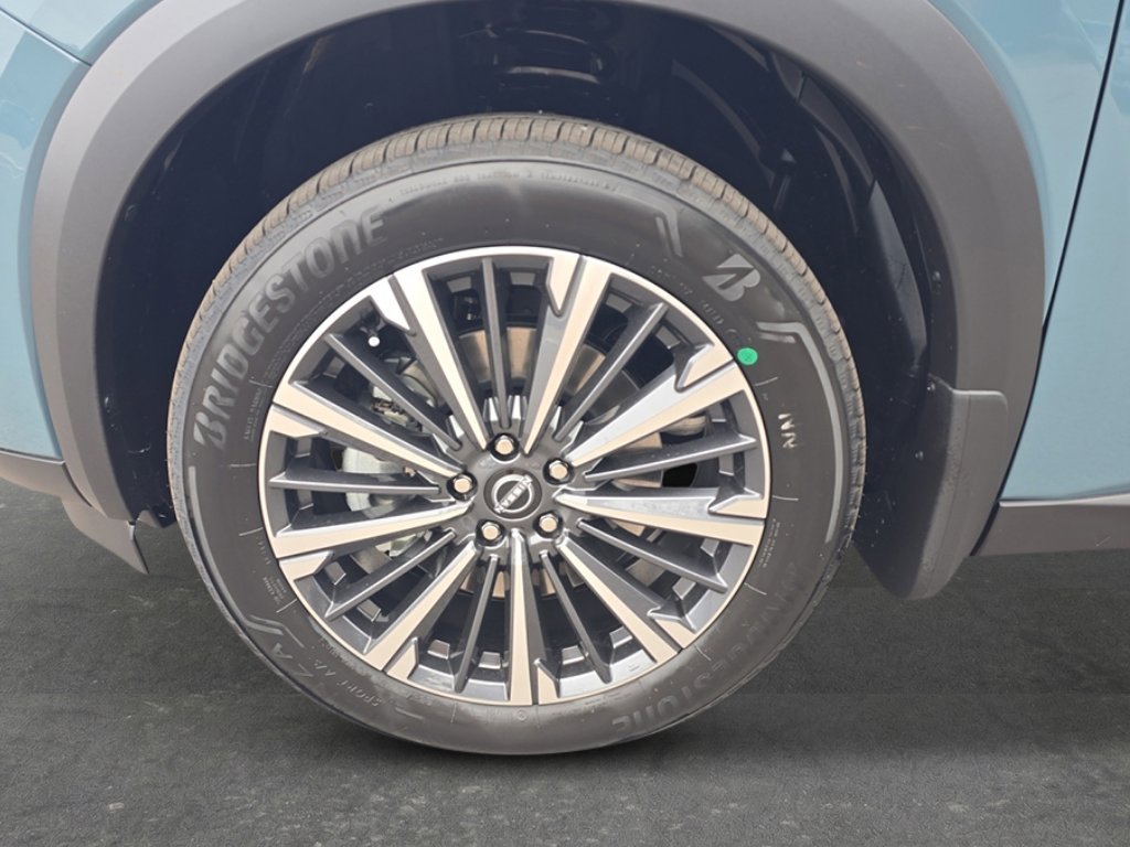 New 2026 Nissan Pathfinder Platinum image 9