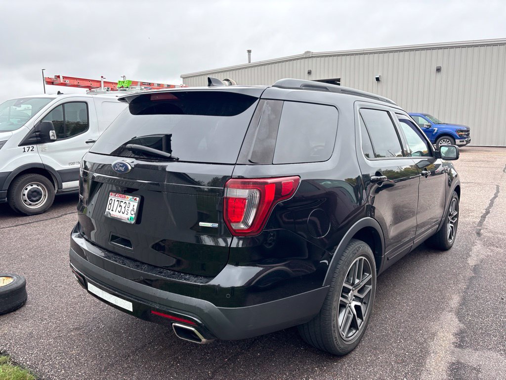 Used 2016 Ford Explorer Sport AWD/4WD image 3